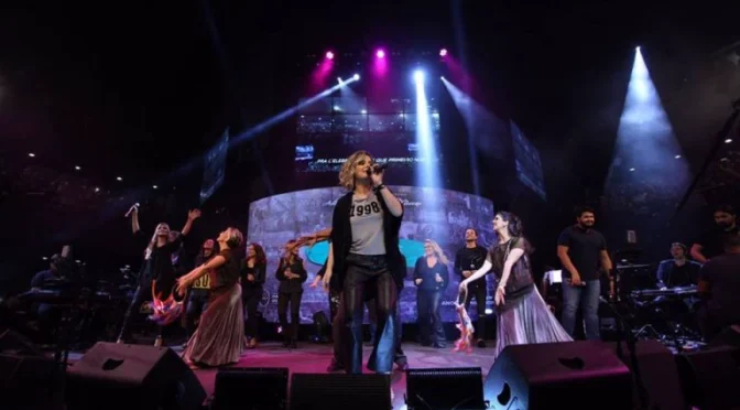 MIL RAZÕES PARA ADORAR